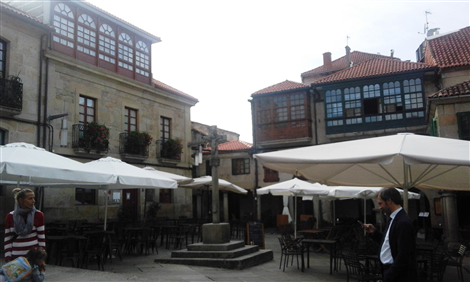 LE PIAZZETTE DIVENTANO LOCALI ALL'APERTO
